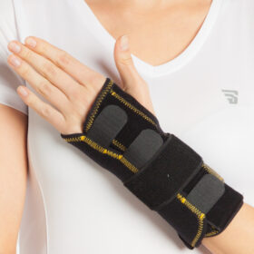 Adjustable Wrist Splint | جبيرة معصم